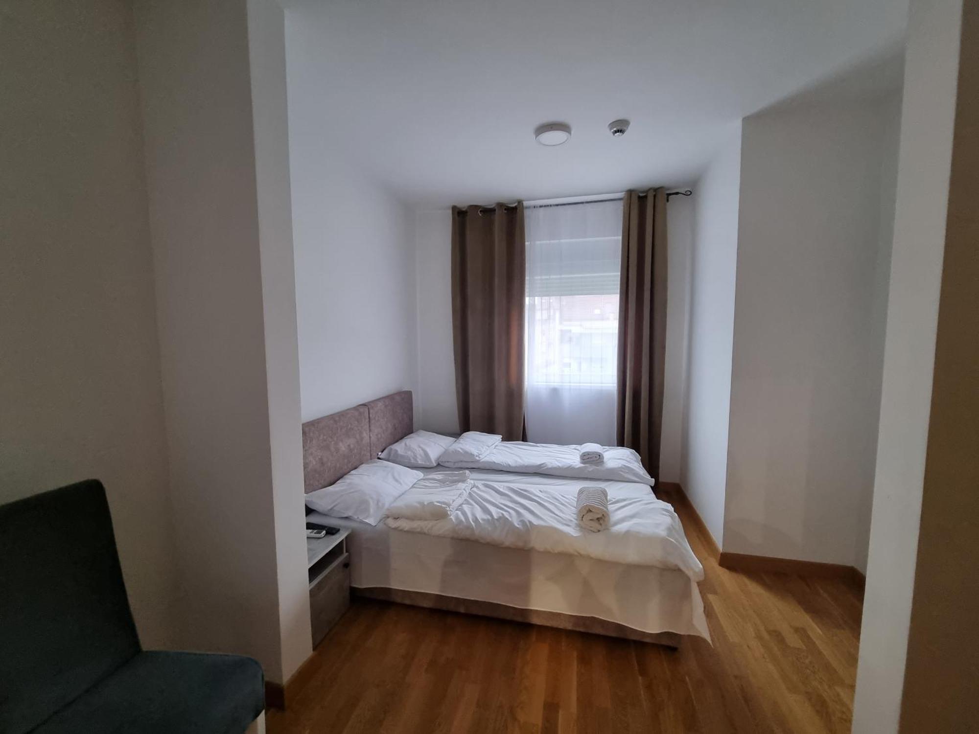 Gosnje Lägenhet Novi Sad Rum bild